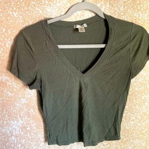 Crop top v neck